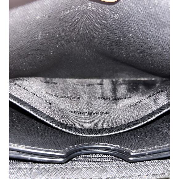 Michael Kors Jet Set Pebbled Leather Smartphone Black Crossbody Authenticated - Picture 8 of 15